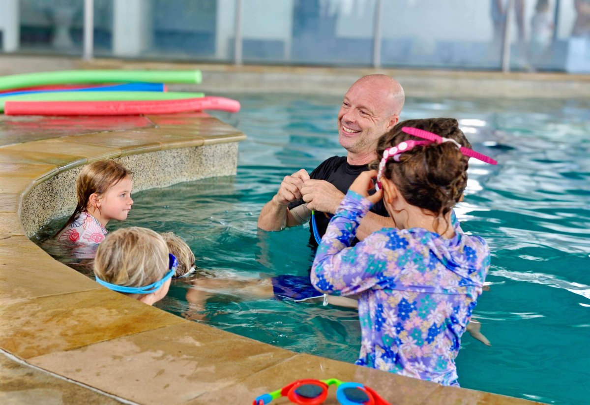 Local swim school in Byron Bay offering weekly programs